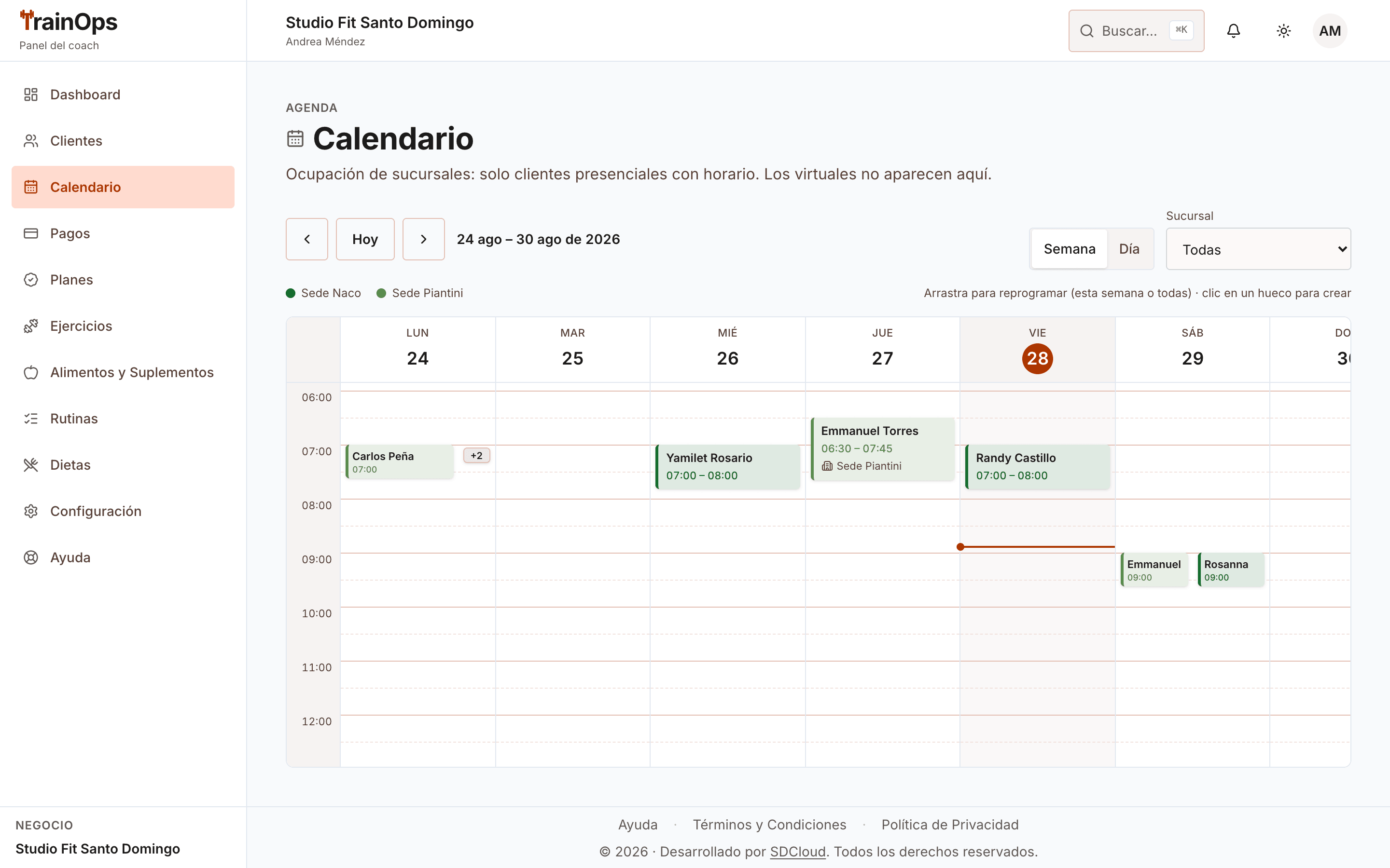 Calendario semanal de TrainOps con las sesiones de la semana repartidas por día y franja horaria